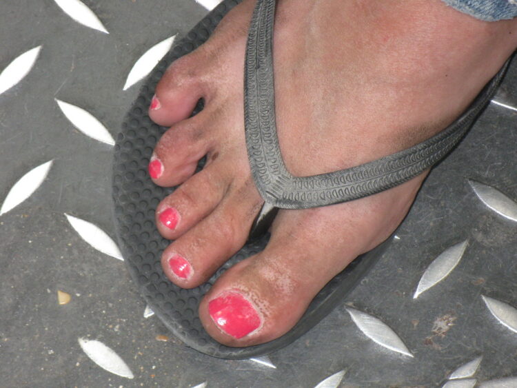 laura rosguer feet 2