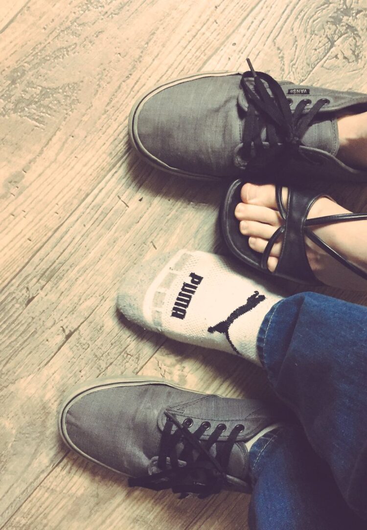 laura shigihara feet 1