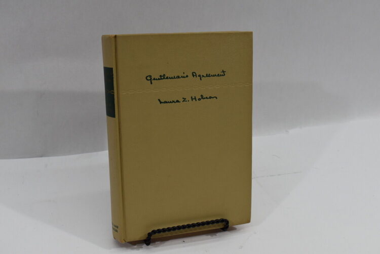 laura z. hobson feet 3