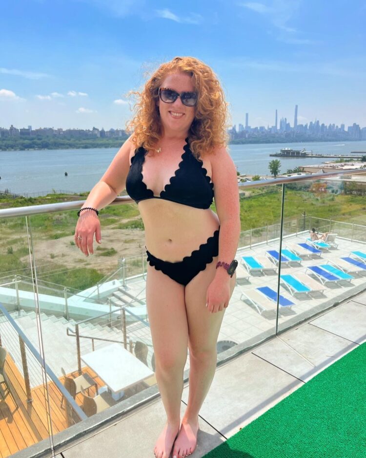 laurel amanda feet 5