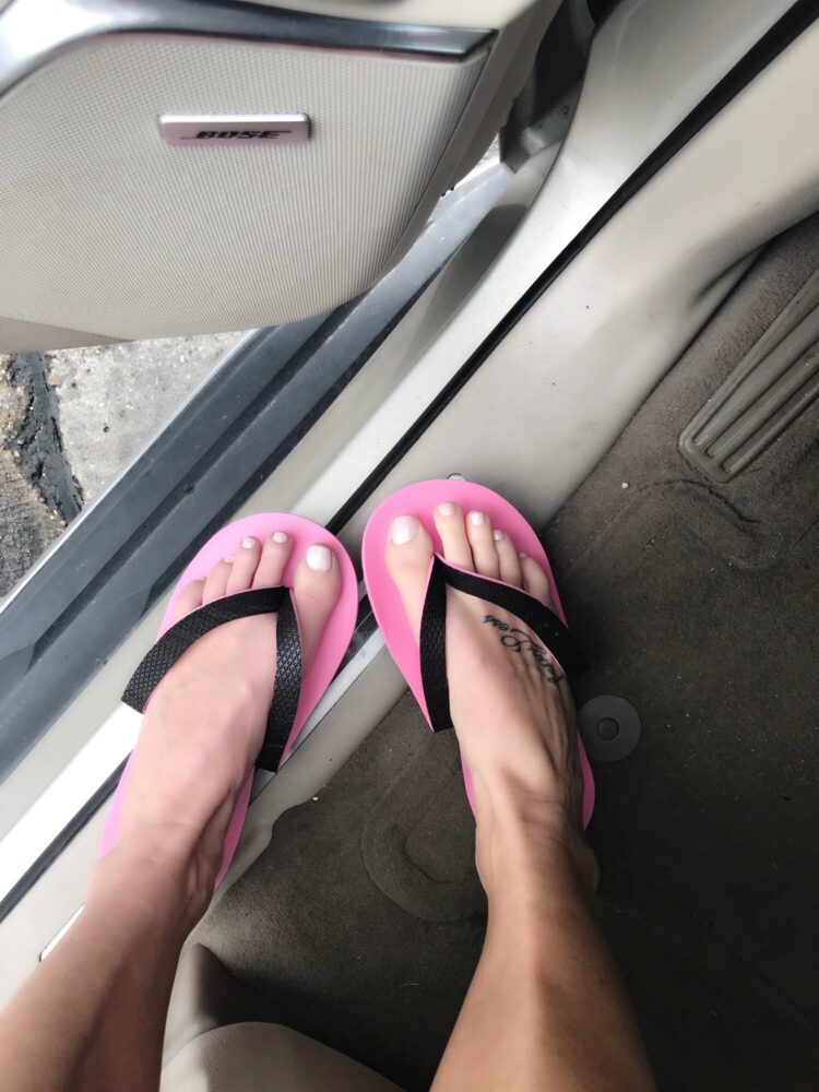 lauren anderson feet