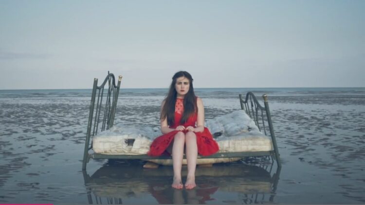 lauren aquilina feet 5