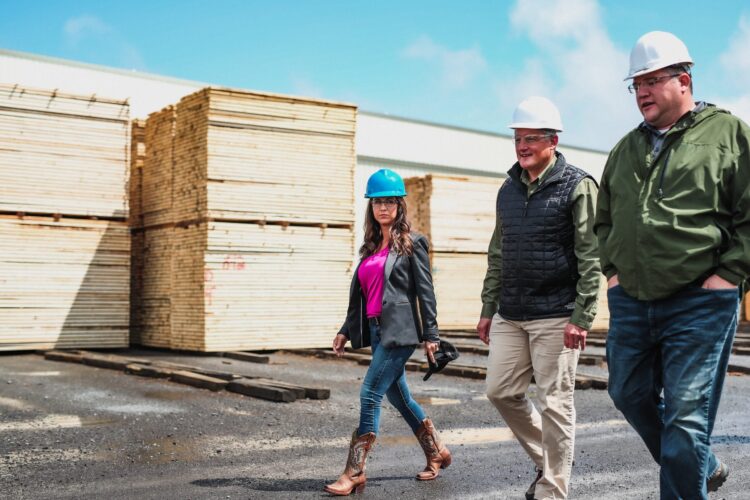 lauren boebert feet 4 scaled
