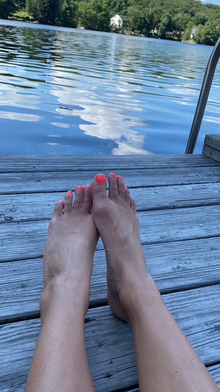 lauren francesca feet