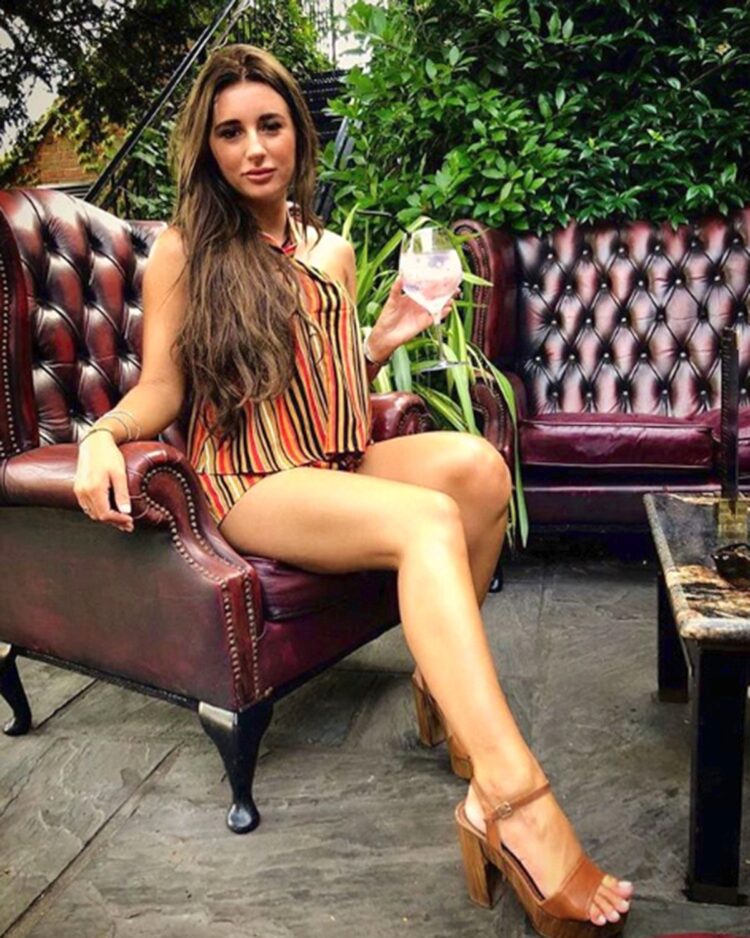 lauren houldsworth feet 2