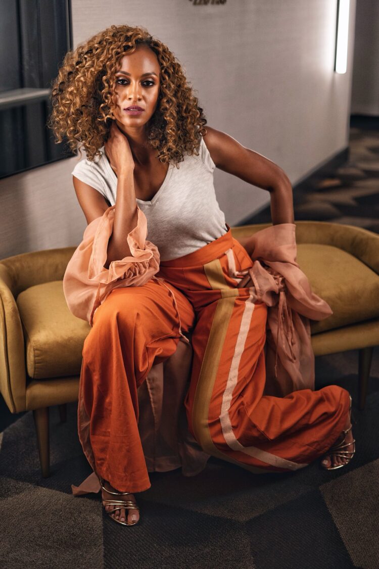 lauren maillian feet 2