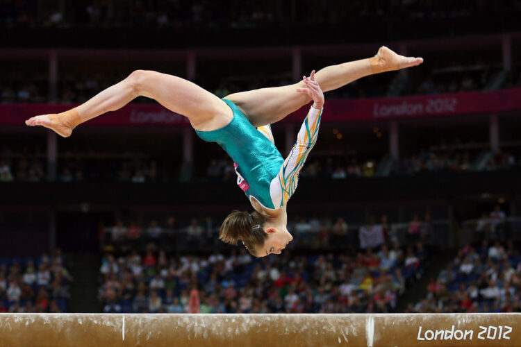 lauren mitchell feet 6 scaled