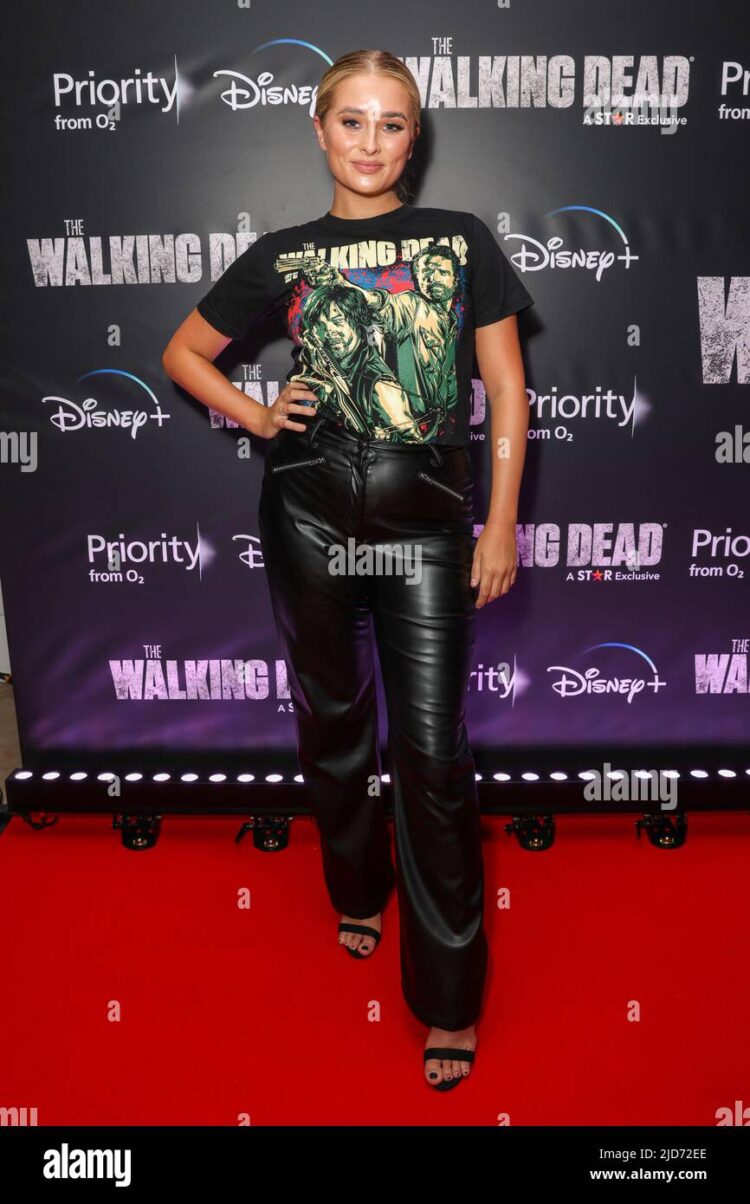 lauren saddignton feet 2