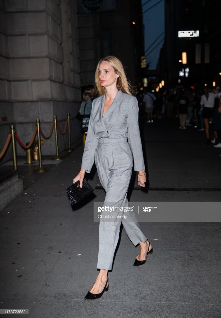 lauren santo domingo feet 2