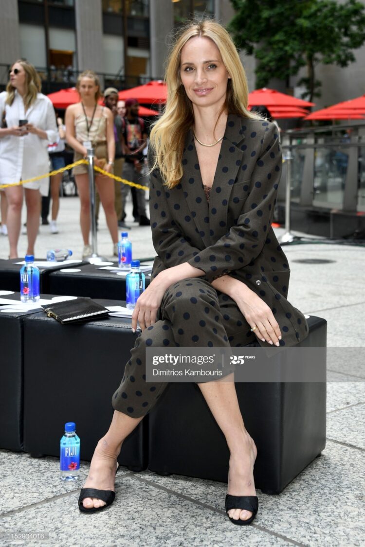 lauren santo domingo feet