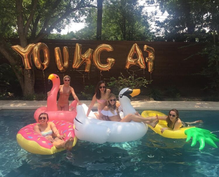 lauren schleyer feet