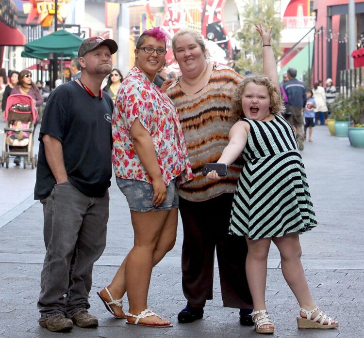 lauren shannon feet 6