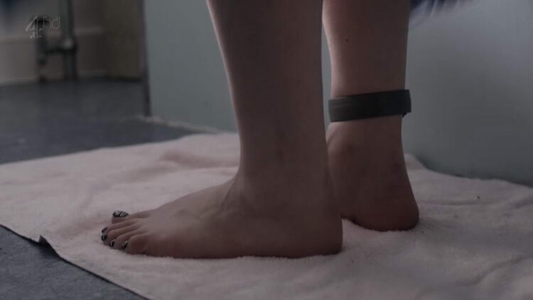 lauren socha feet 1