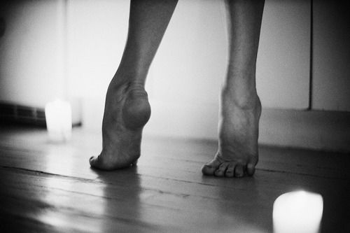 lauren zwanziger feet 2