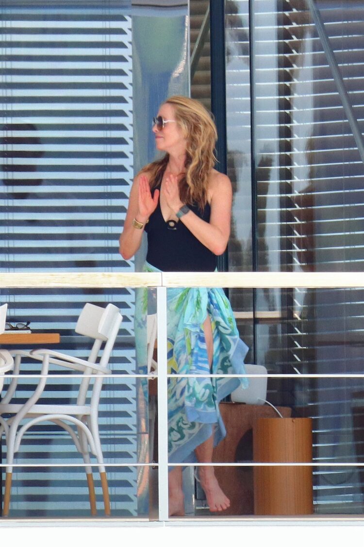 laurene powell jobs feet 5 scaled