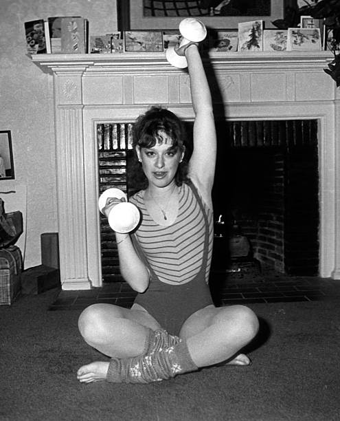 lauri hendler feet 6