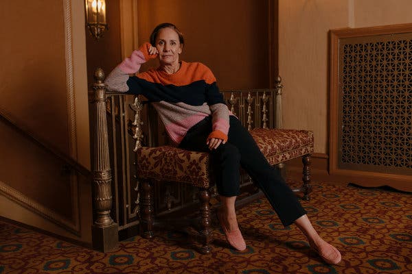 laurie metcalf feet 6