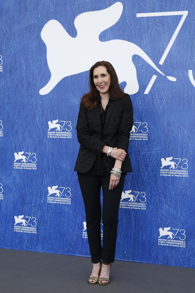 laurie simmons feet 2