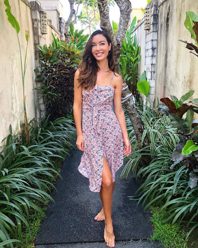 laurina fleure feet 3