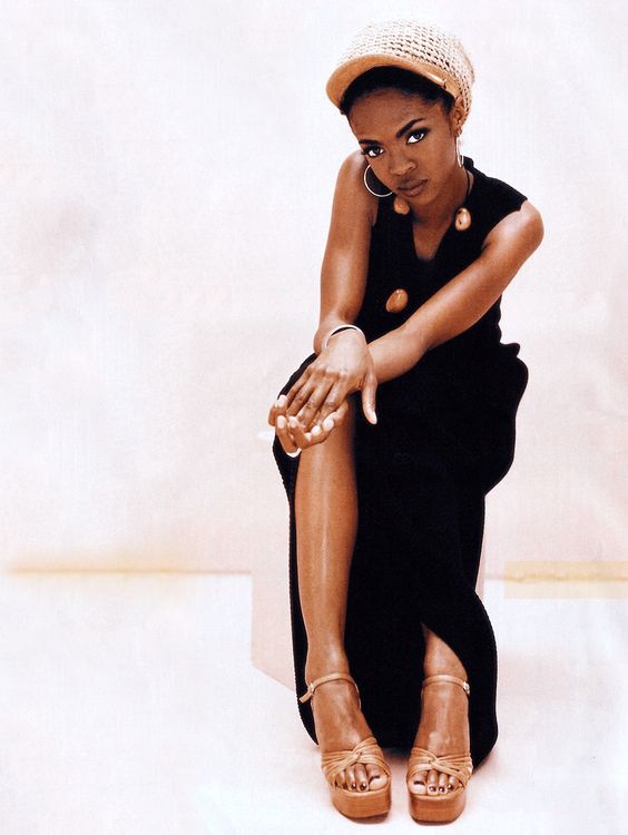 lauryn hill feet 4