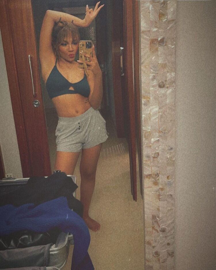 lauryn mcclain feet 2