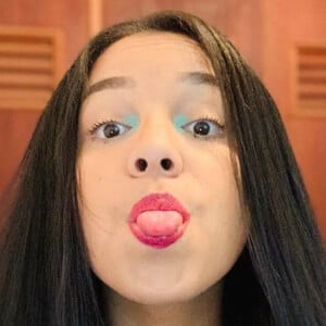 laurysa victoria feet 6