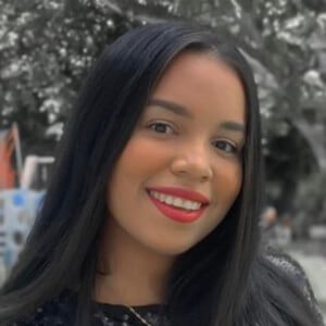 laurysa victoria feet