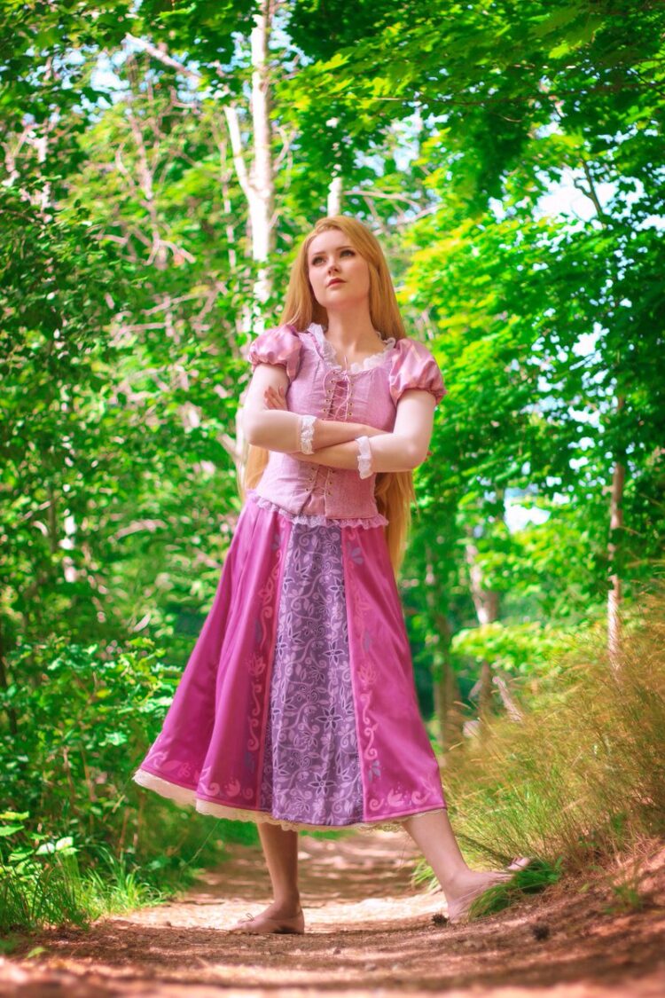 lawlietigerpony feet 1