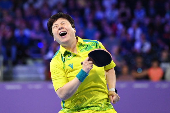 lay jian fang feet 4