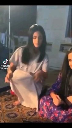 layali dehrab feet 2