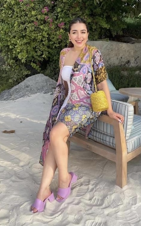 layali dehrab feet 3