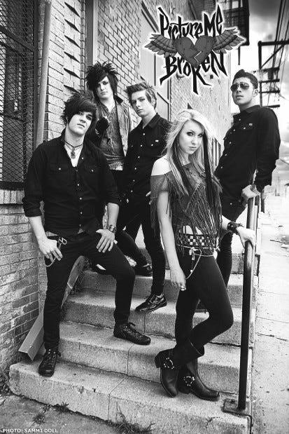 layla brooklyn allman feet 4