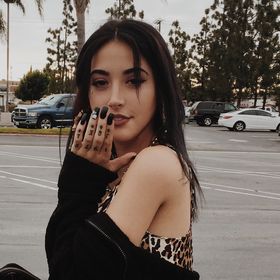 layla steinle feet 3