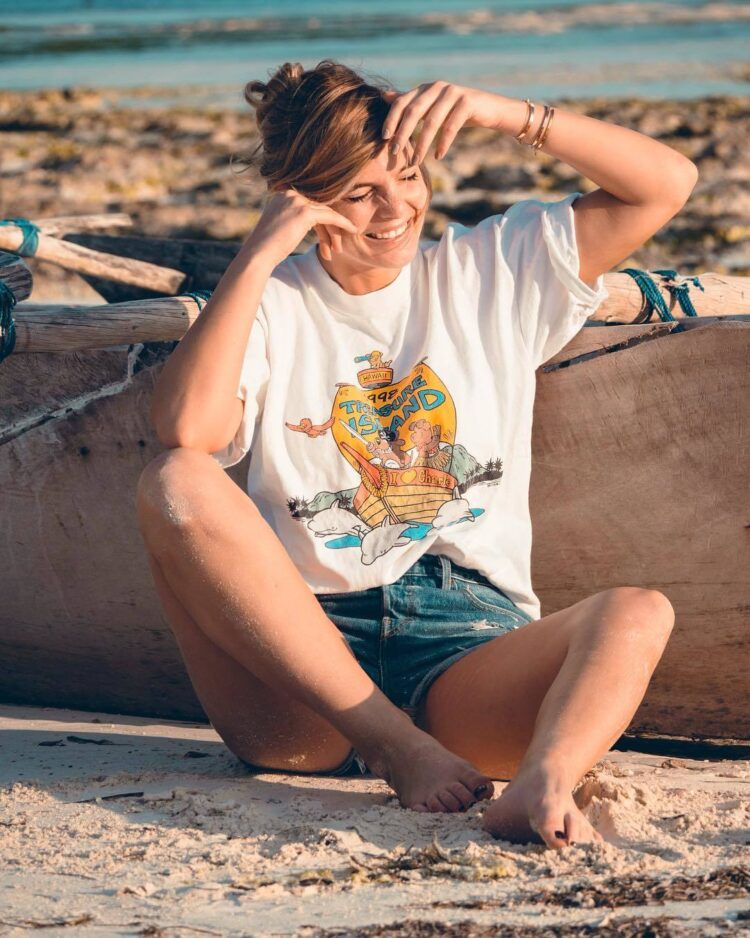 lea camilleri feet 1