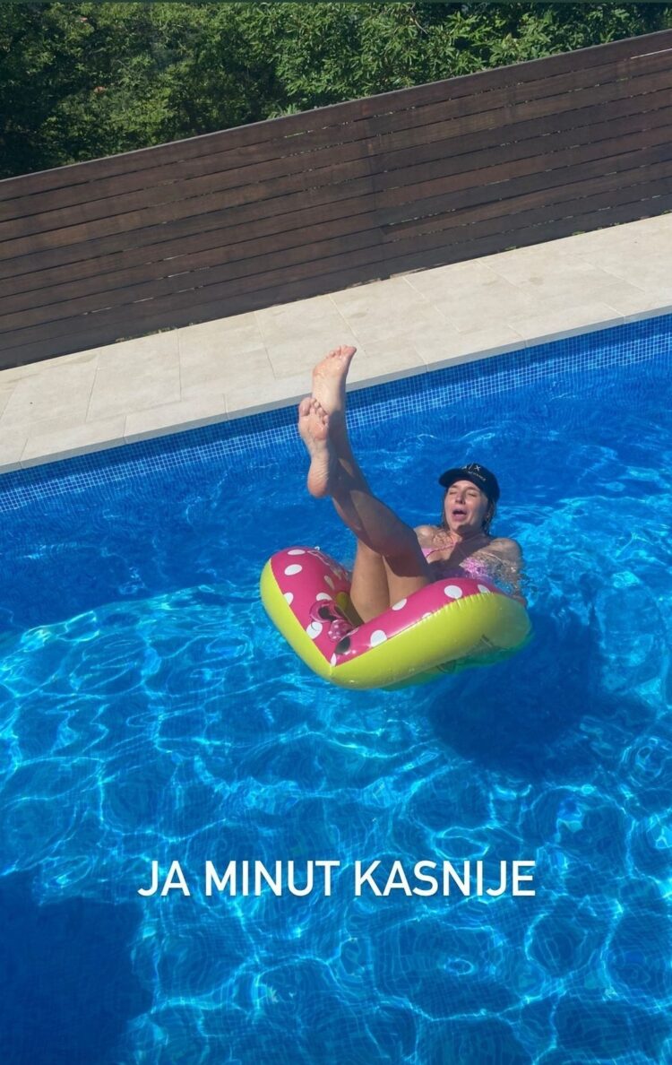 lea stankovic feet 3