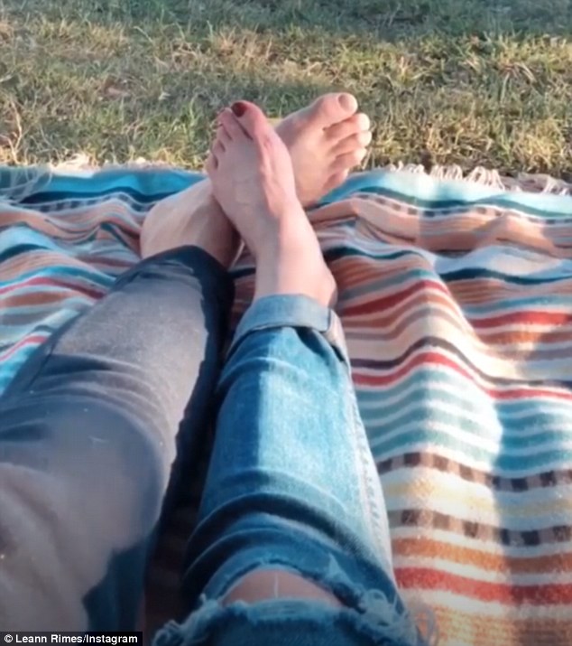 leann rimes feet 6