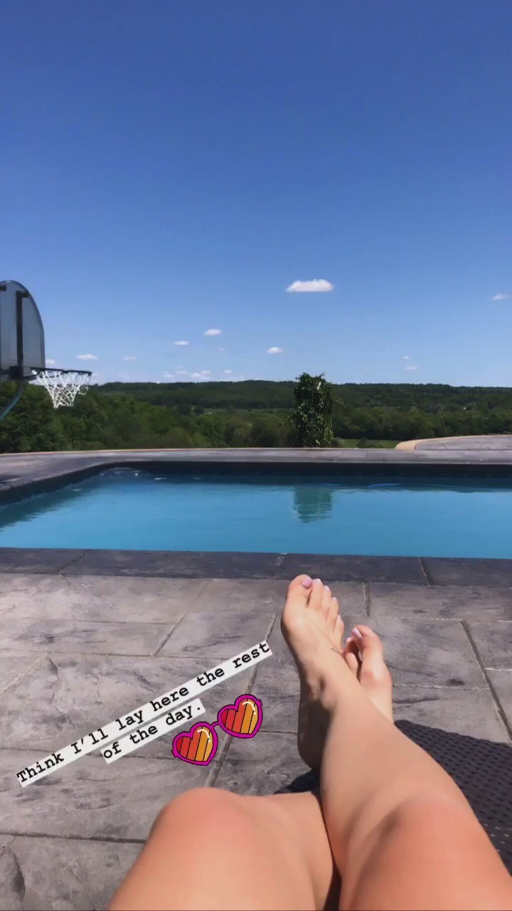 leanne wilson feet 2