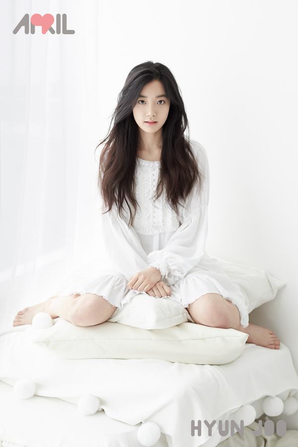 lee hyunjoo feet 3