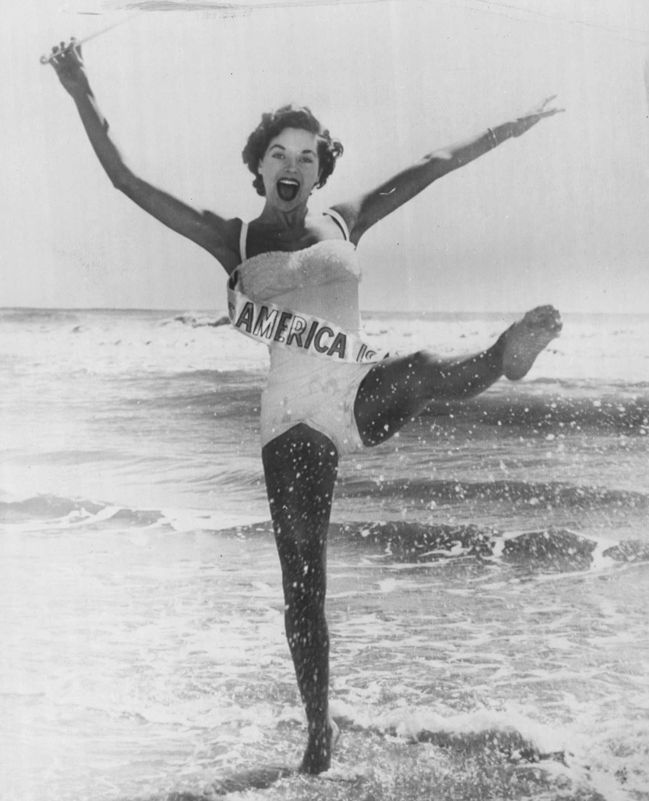 lee meriwether feet 2