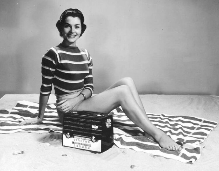 lee meriwether feet