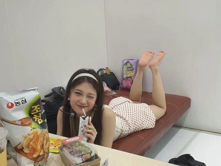 lee seo yeon feet 5