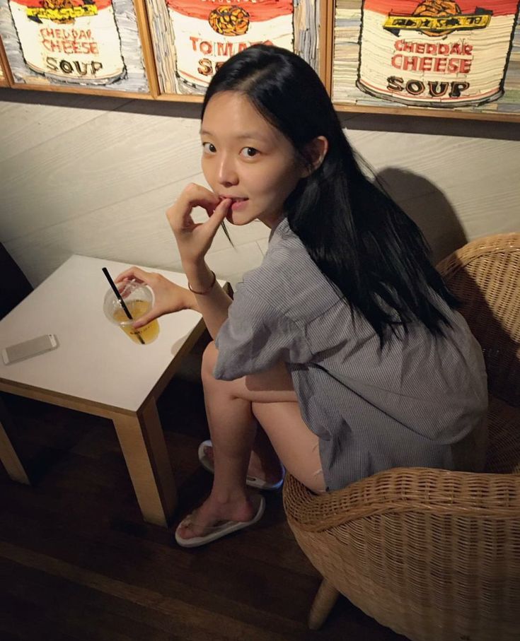 lee soo young feet 1