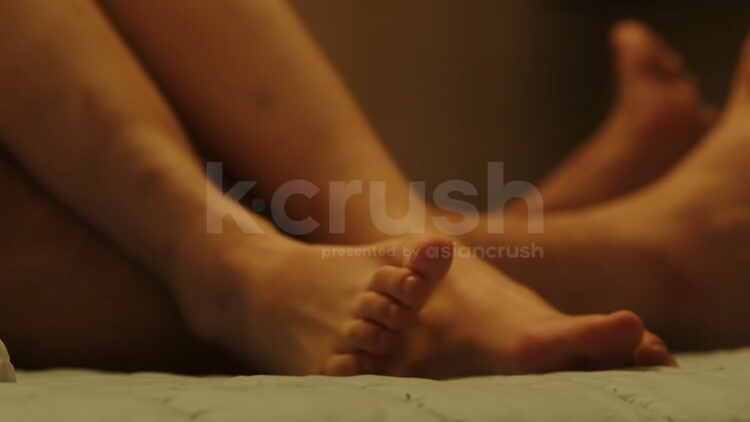 lee yoo mi feet 4