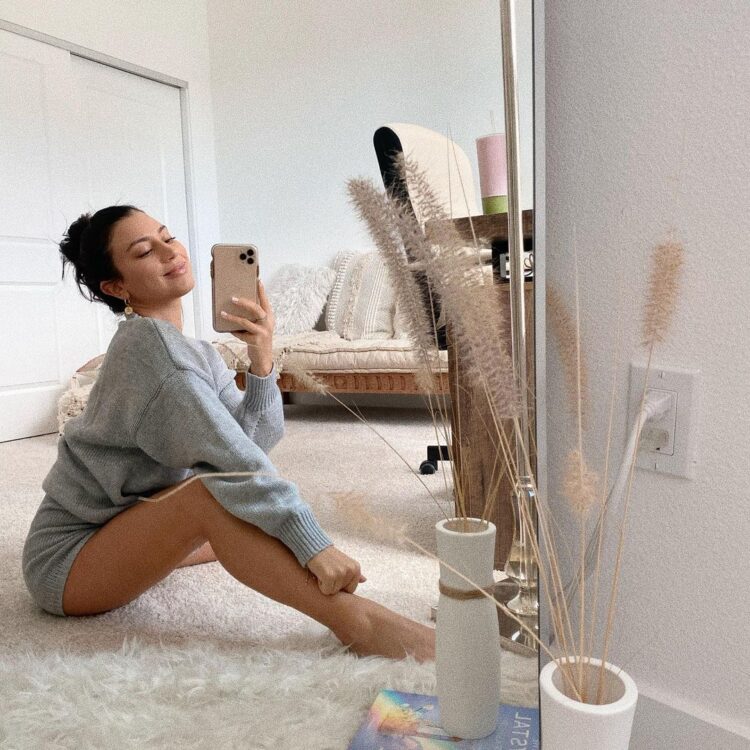 leeor alexandra feet 4