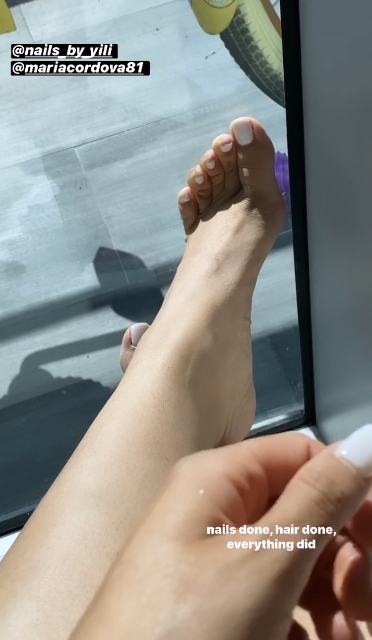 legna hernandez feet 4