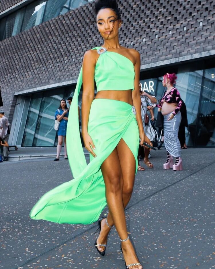 leigh anne pinnock feet 2