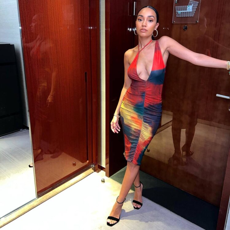 leigh anne pinnock feet 4