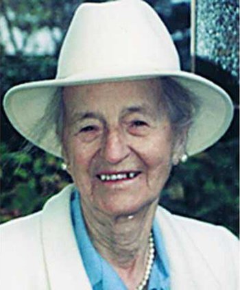 leila denmark feet 3