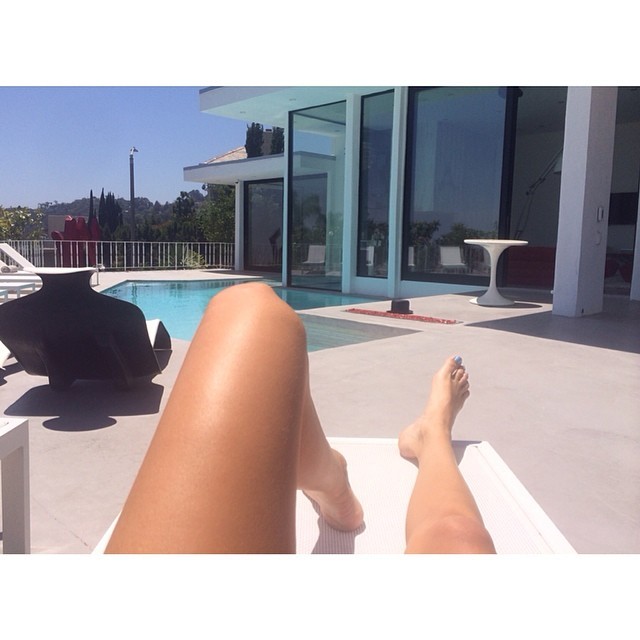 leila goldkuhl feet 4