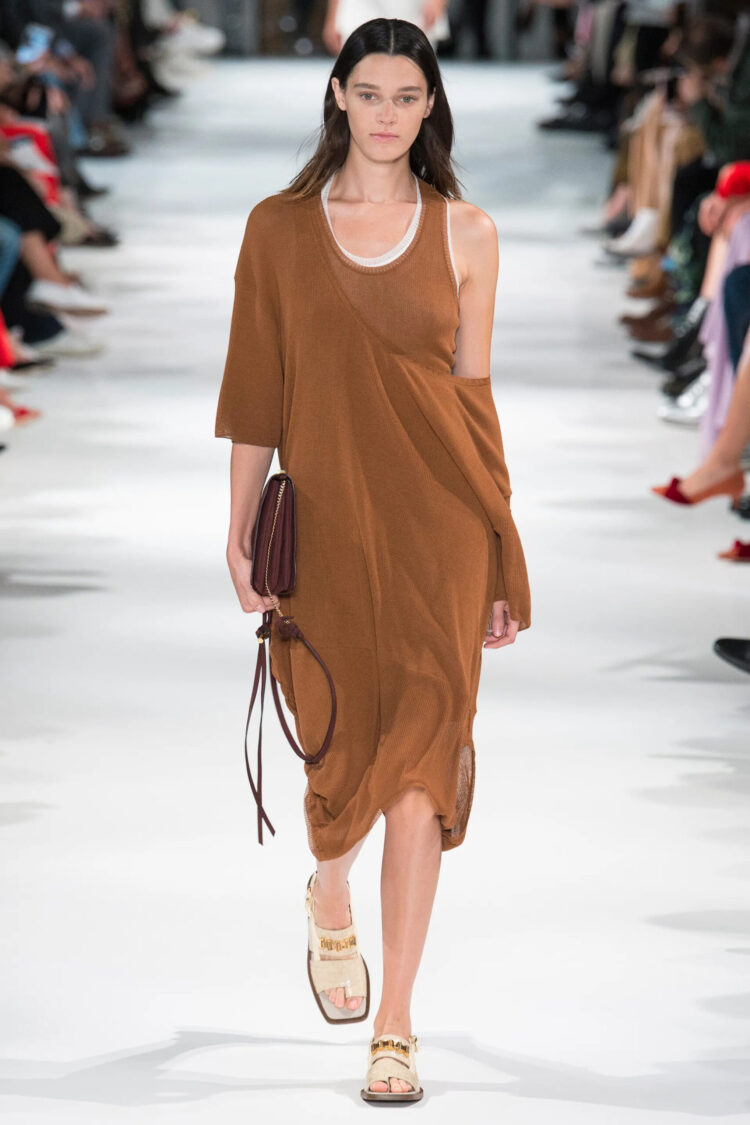 leila goldkuhl feet 5 scaled